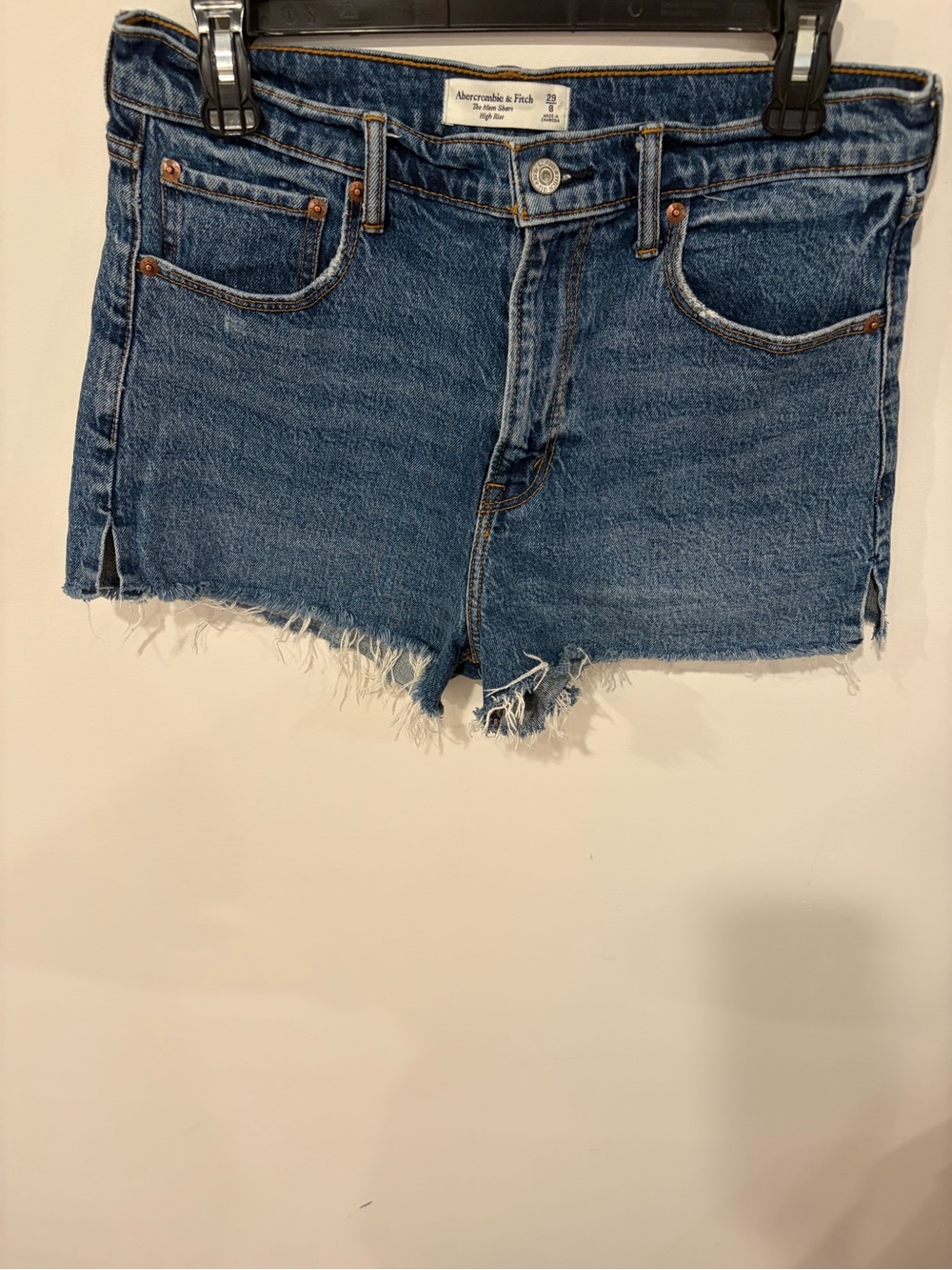 Abercrombie & Fitch high-rise mom Dan short